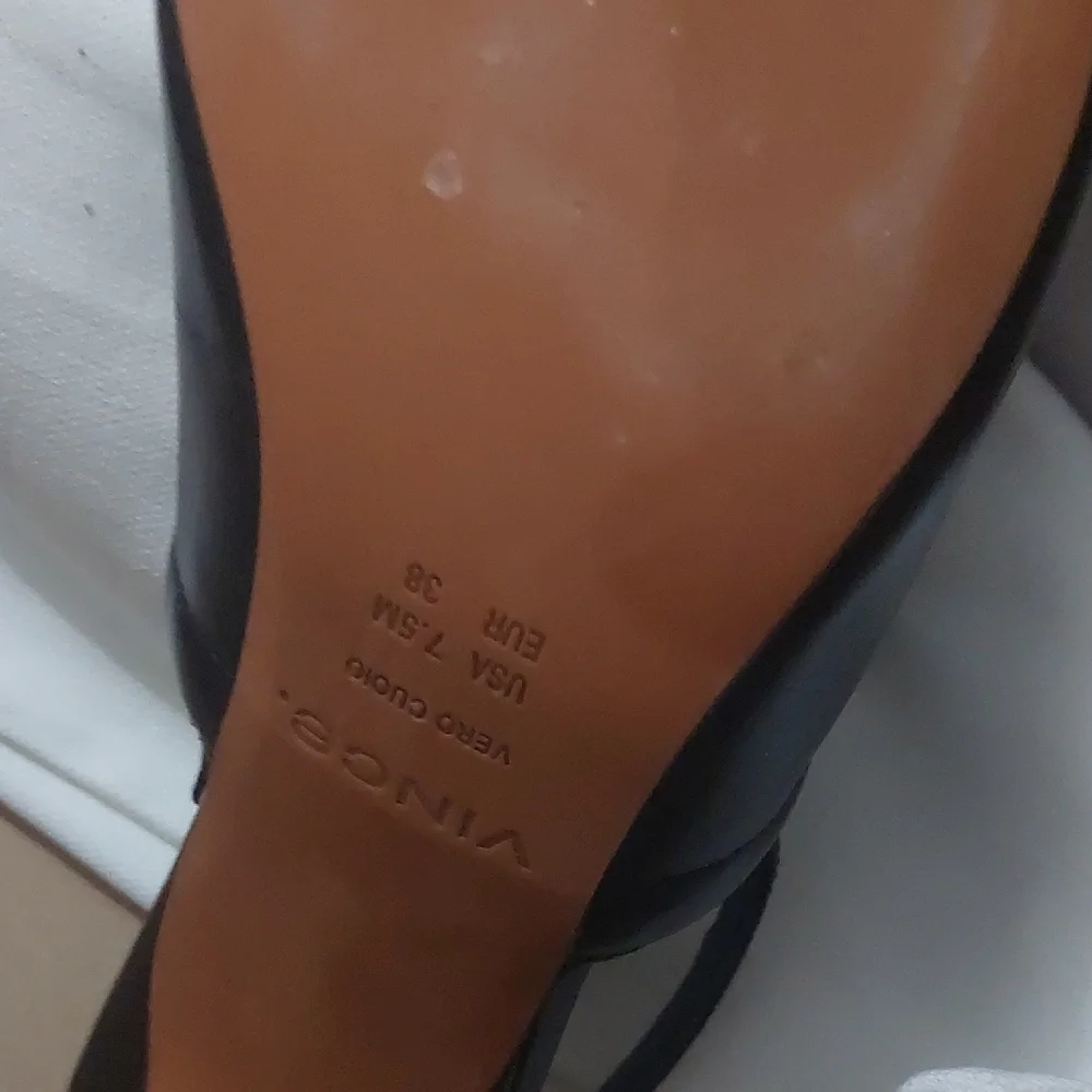 Vince Women's Venice Kitten Heel Pumps. Used Once.